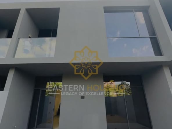 4 bedroom townhouse in Robinia